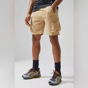 MAN ACTIVE LIGHTWEIGHT CARGO SHORTS NWT‎ LARGE